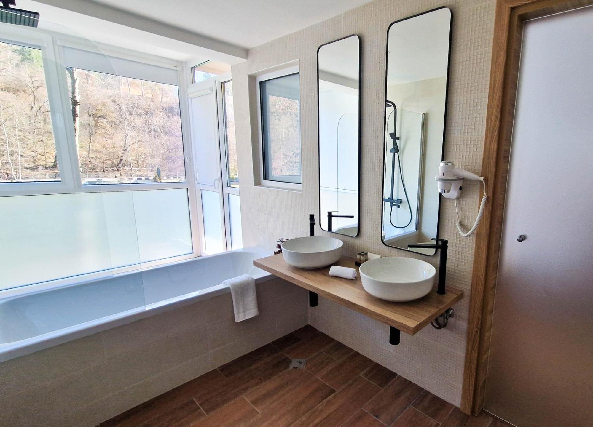 Waterside Spa Hotel オグニャノヴォ エクステリア 写真